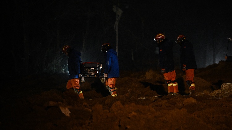 積石山6.2級地震已致青海海東市31人遇難、3人失聯(lián)