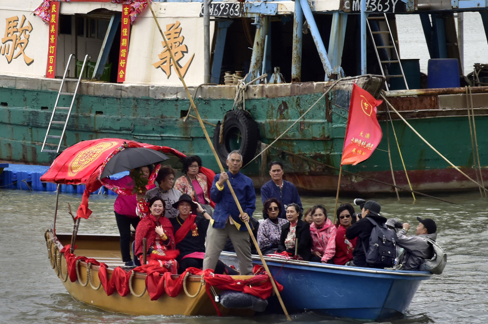 體驗(yàn)水上婚禮 保育水鄉(xiāng)大澳