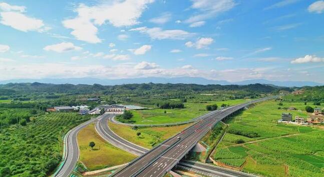 雄信高速建成通車 粵贛兩省高速通道增至6條