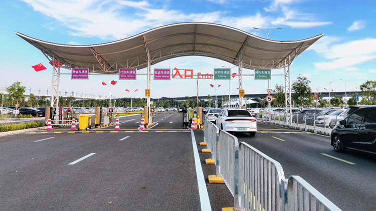 長時(shí)停車享7折優(yōu)惠 深圳機(jī)場推出暑期停車惠民舉措