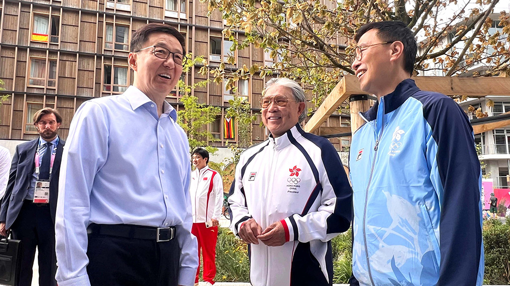 巴黎奧運(yùn)｜韓正與楊潤雄在選手村相遇交流 祝願(yuàn)國家隊(duì)及港隊(duì)有好成績