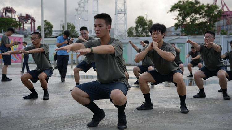 第11屆香港大學生軍事夏令營圓滿結(jié)業(yè)