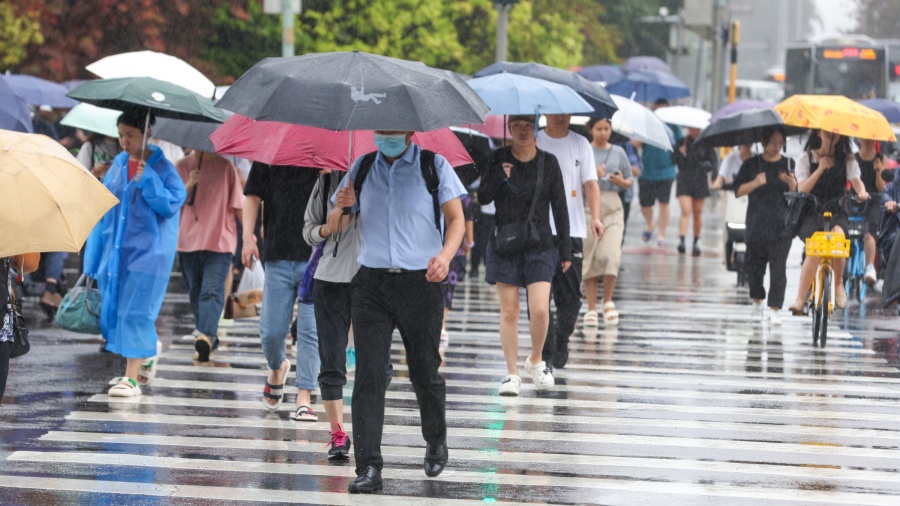 中央氣象臺：未來三天北方雷雨不間斷 華南沿海局地有大暴雨