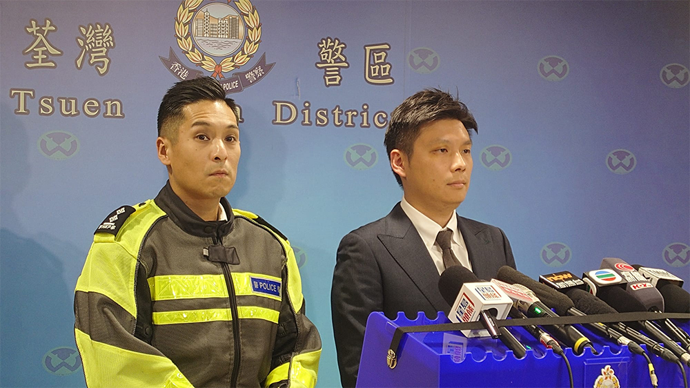 荃灣象鼻山路火燒隔音屏 警方指初步調(diào)查無可疑