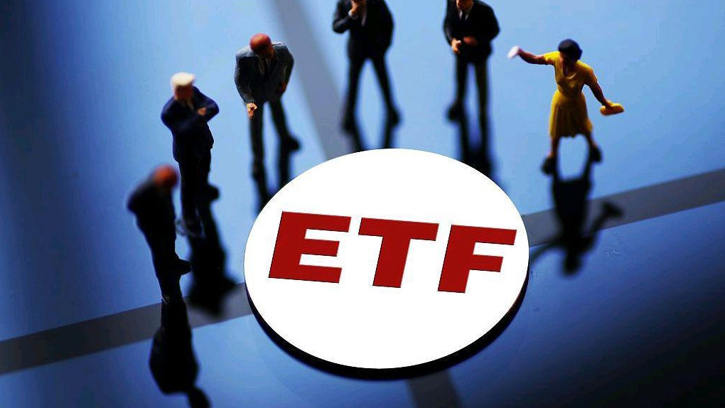 【財(cái)通AH】公募第三批上報(bào)中證A500ETF 相關(guān)ETF規(guī)模近2000億元