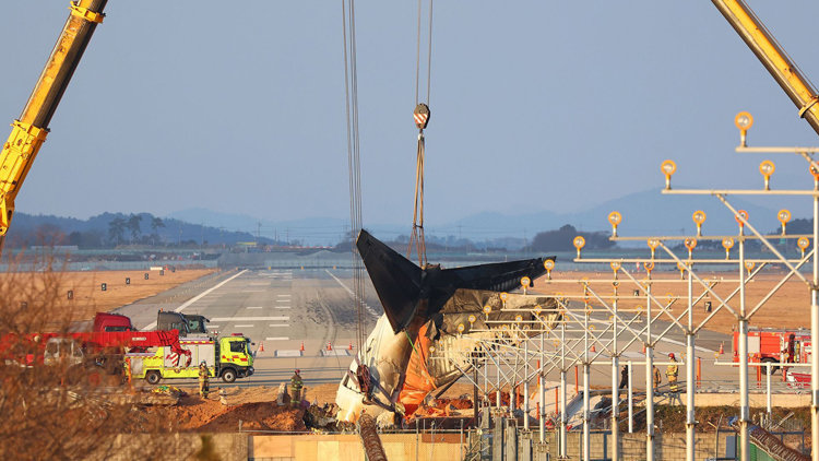 韓國(guó)濟(jì)州航空失事客機(jī)黑匣子被送往美國(guó)進(jìn)行分析