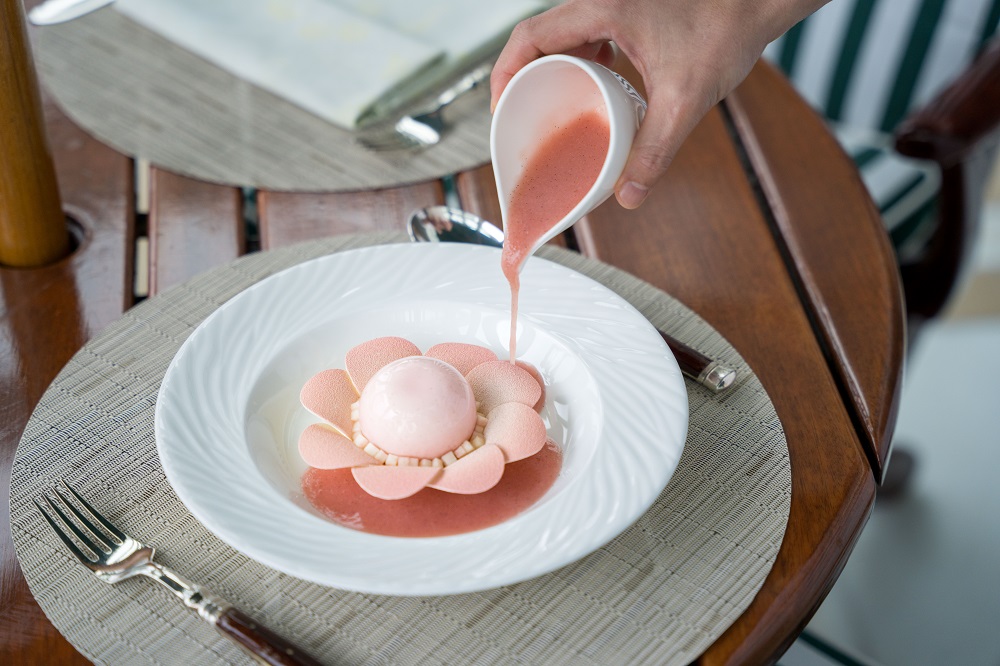 Alfresco Lunch at The Pool – Peach Infused with Verbena and Cream Cheese Mousse.jpg