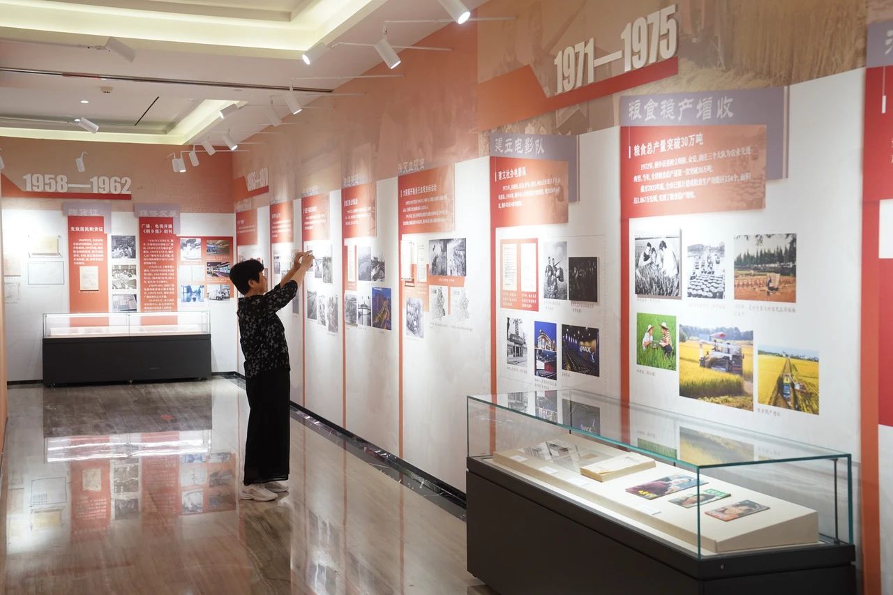 圖1圖說：成就展現(xiàn)場 桐鄉(xiāng)市委宣傳部供圖.jpg